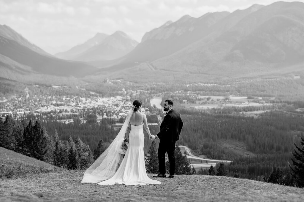 Banff Wedding Bride and Groom overlooking mount Rundle